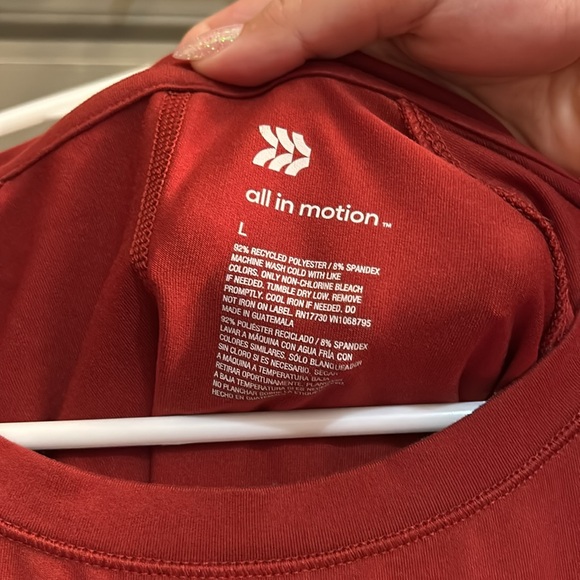Red/orange all in motion tee - Picture 3 of 3